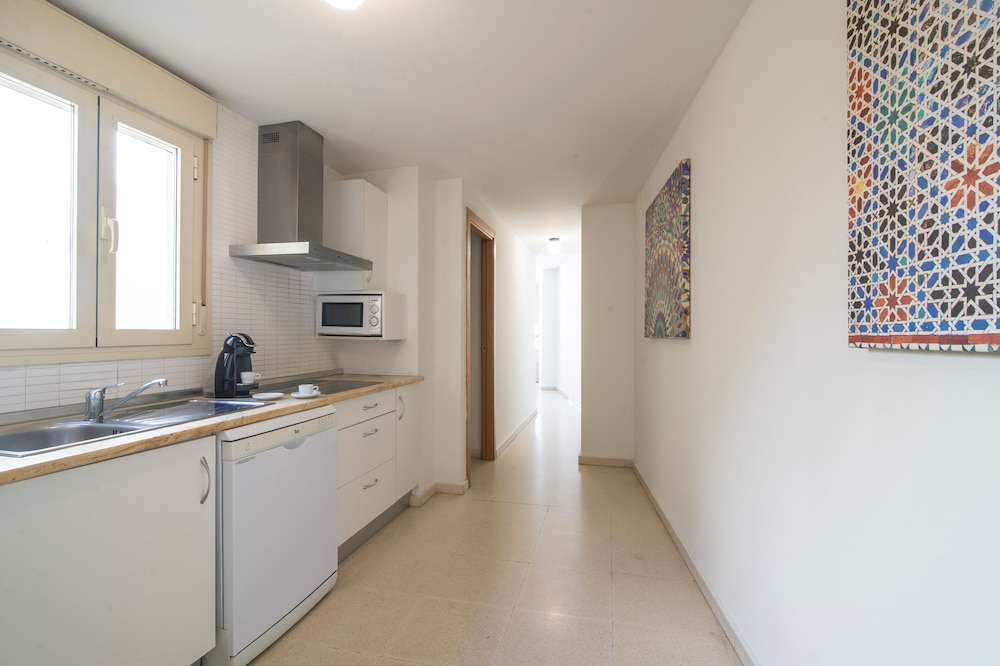 Pierre & Vacances Sevilla — Hotel rooms in Seville, Andalusia