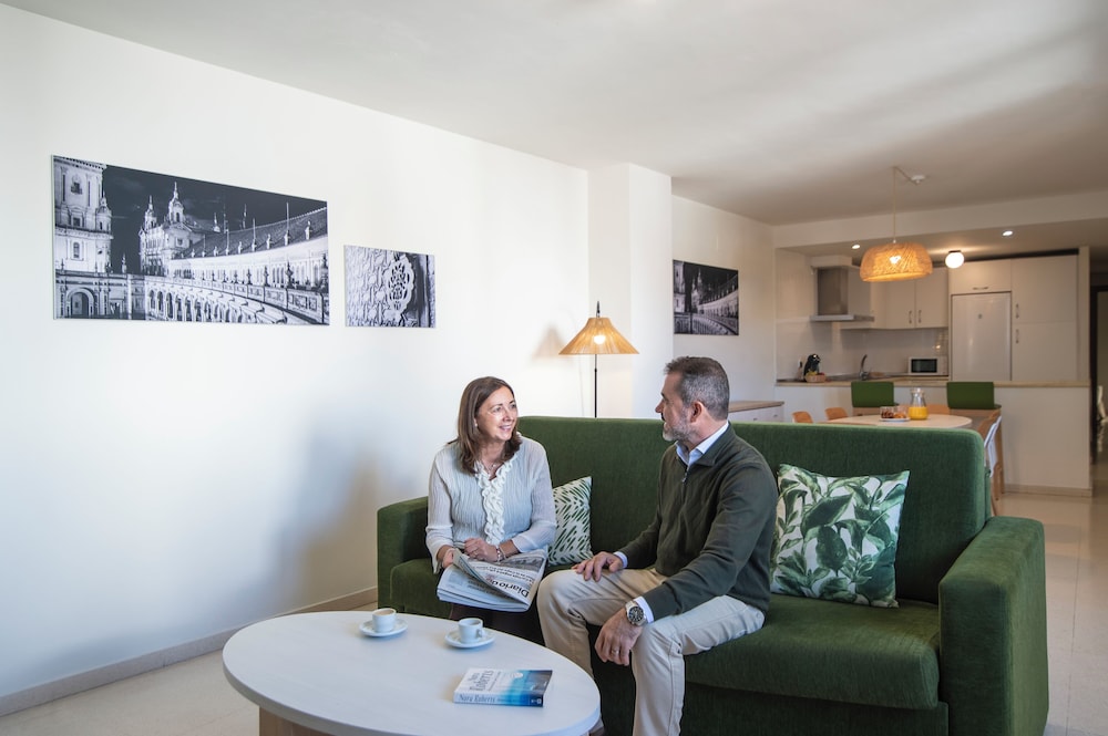 Pierre & Vacances Sevilla — Hotel rooms in Seville, Andalusia