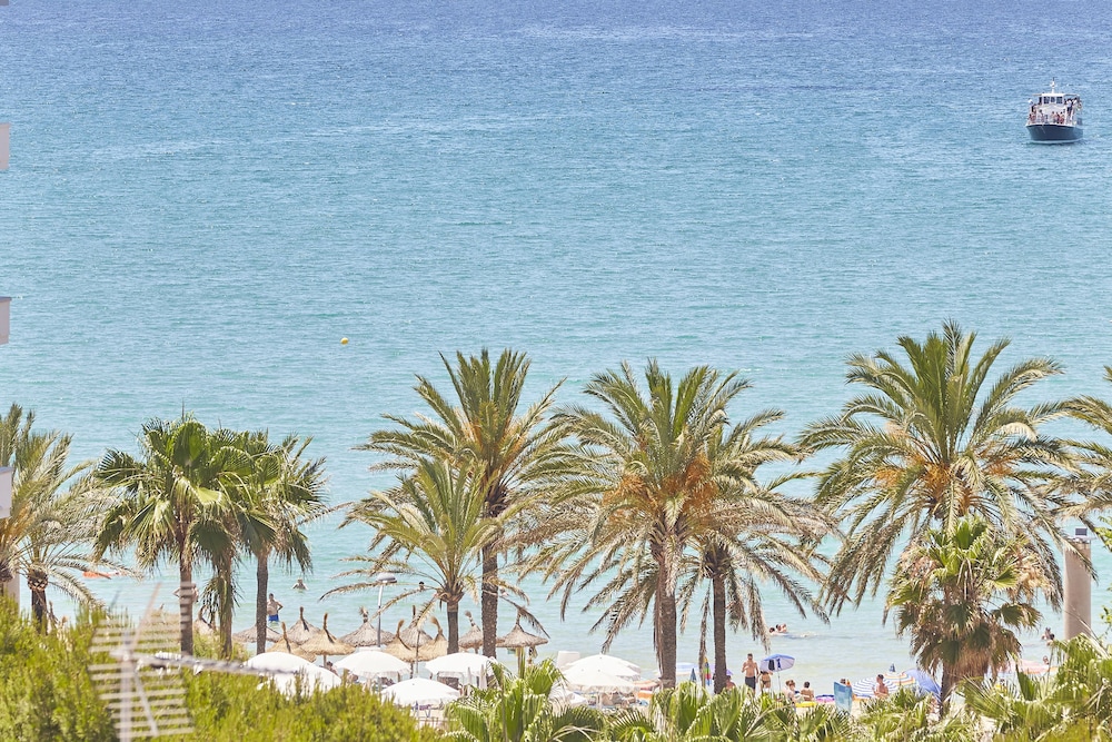 Hotel Príncipe Wellness & Spa — Beach in Playa de Palma, Balearic Islands