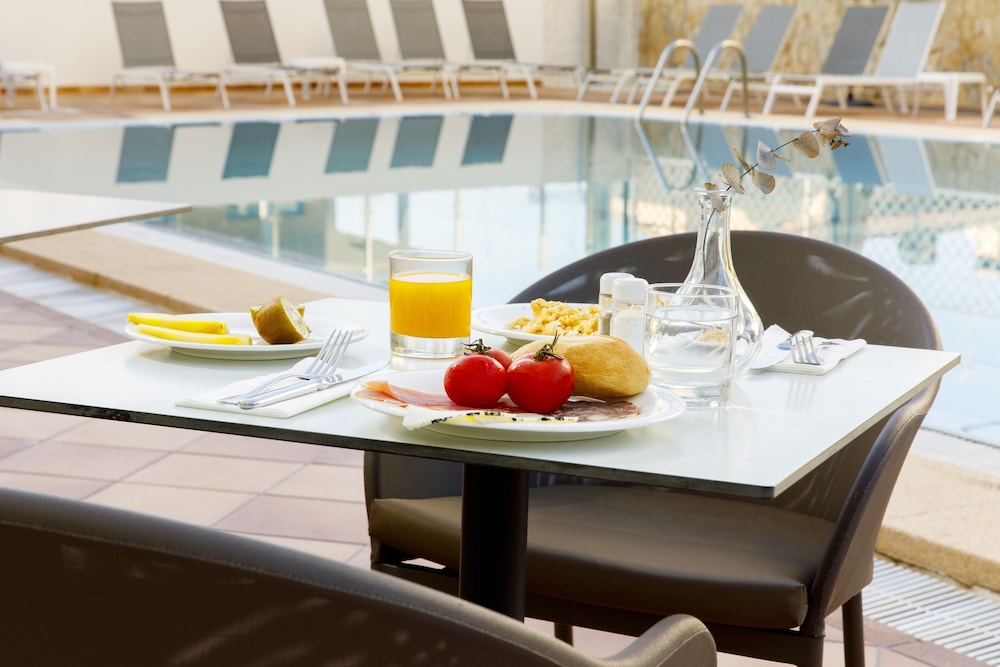 Hotel Príncipe Wellness & Spa — Swimming pool in Playa de Palma, Balearic Islands