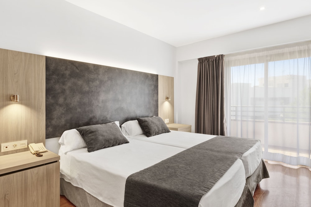 Hotel Príncipe Wellness & Spa — Hotel rooms in Playa de Palma, Balearic Islands