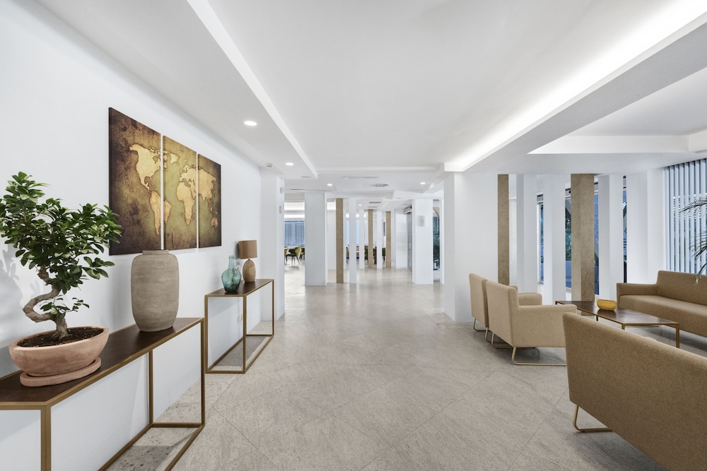Hotel Príncipe Wellness & Spa — Hotel building in Playa de Palma, Balearic Islands