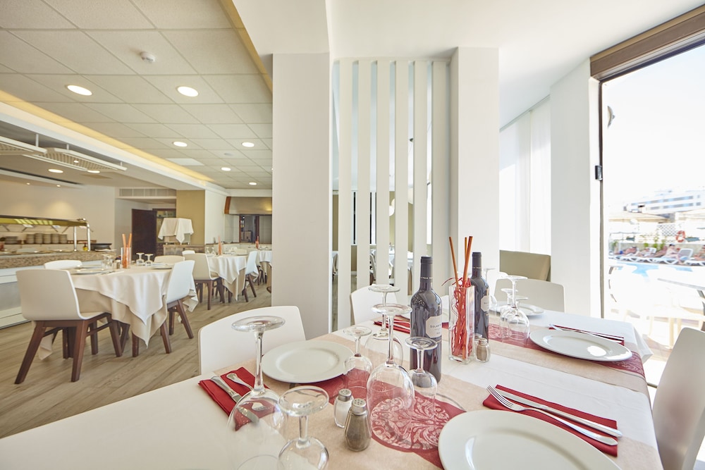 Hotel Príncipe Wellness & Spa — Restaurant & bars in Playa de Palma, Balearic Islands