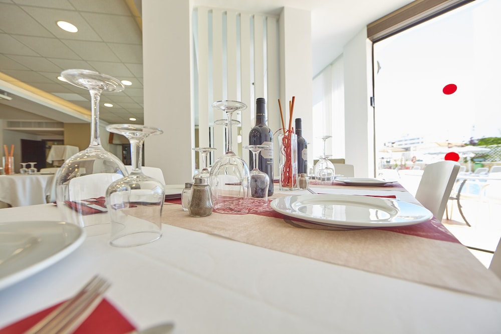 Hotel Príncipe Wellness & Spa — Restaurant & bars in Playa de Palma, Balearic Islands
