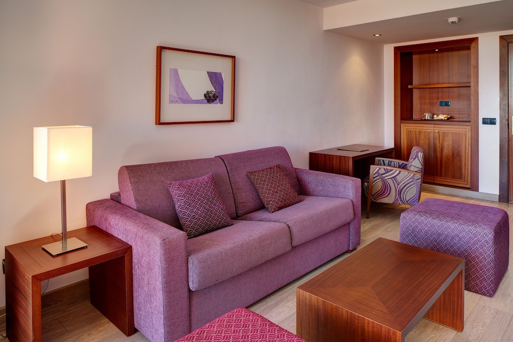 Protur Turó Pins Hotel — Hotel rooms in Cala Ratjada, Balearic Islands