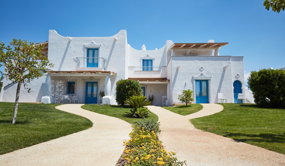 VOI Marsa Siclà Essentia — Hotel building in Scicli, Sicily