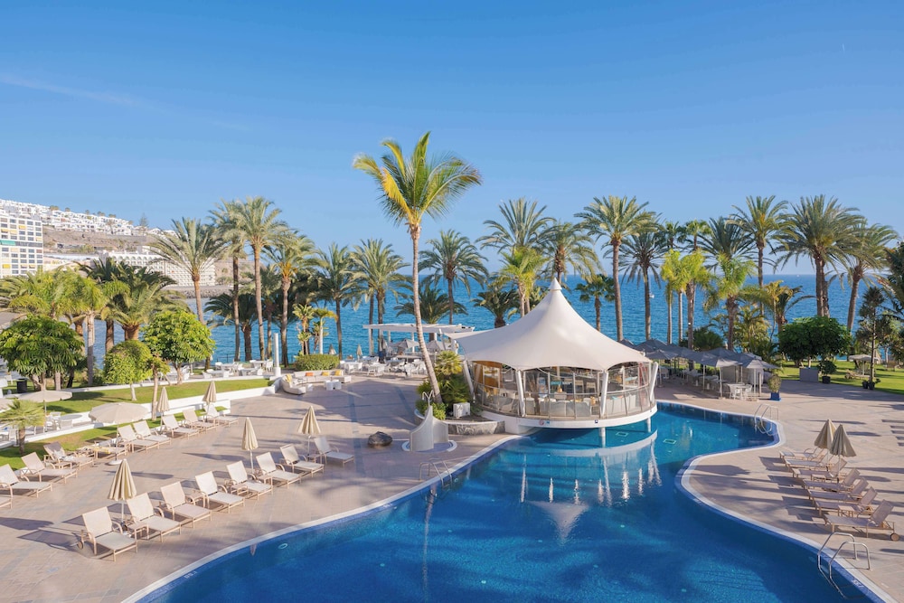 Radisson Blu Resort, Gran Canaria — Swimming pool in Arguineguin, Canary Islands