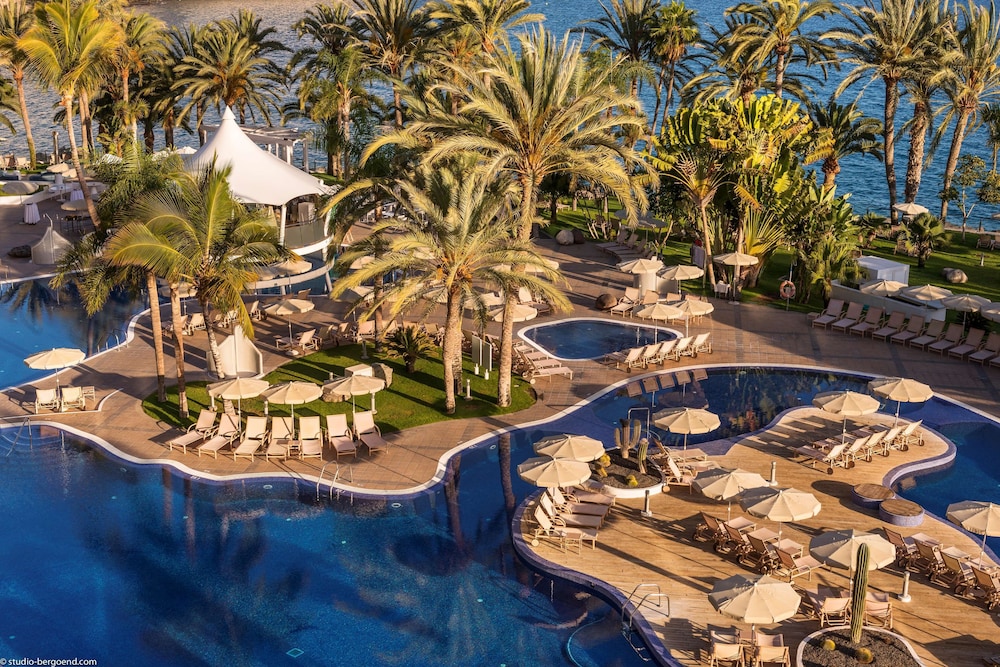 Radisson Blu Resort, Gran Canaria — Swimming pool in Arguineguin, Canary Islands