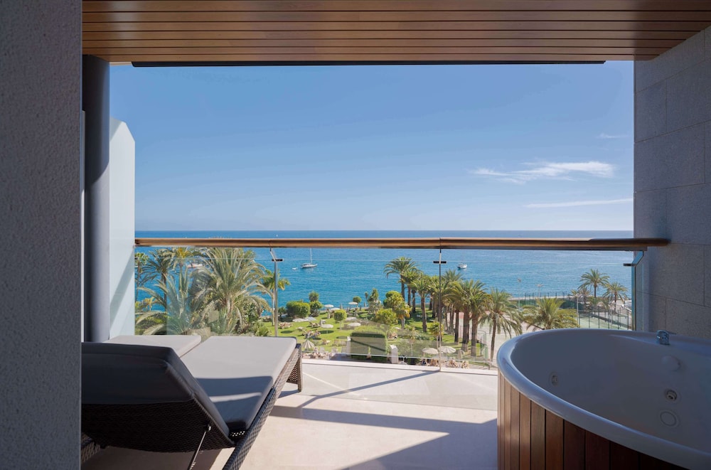 Radisson Blu Resort, Gran Canaria — Hotel rooms in Arguineguin, Canary Islands