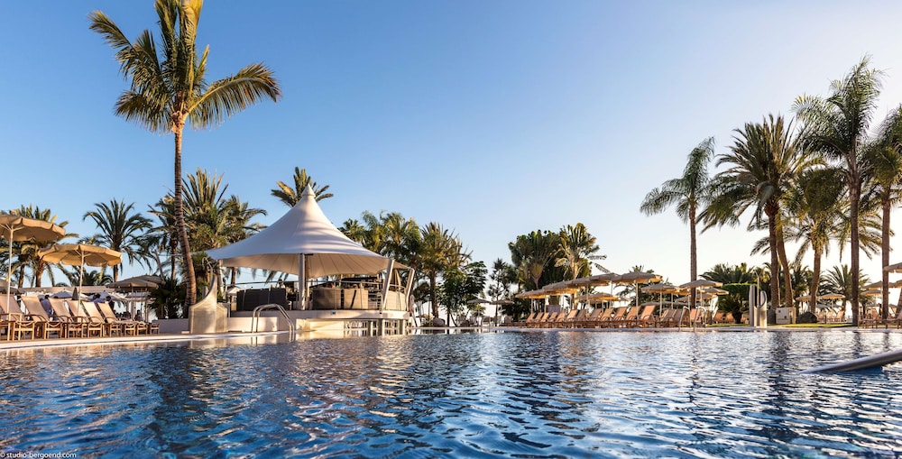 Radisson Blu Resort, Gran Canaria — Swimming pool in Arguineguin, Canary Islands