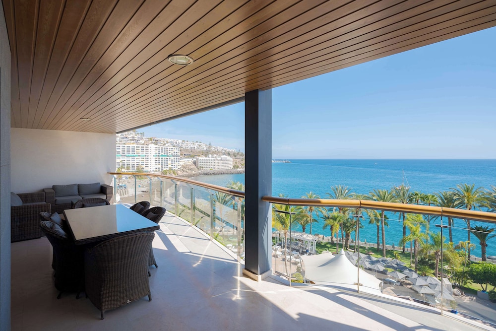 Radisson Blu Resort, Gran Canaria — Hotel rooms in Arguineguin, Canary Islands