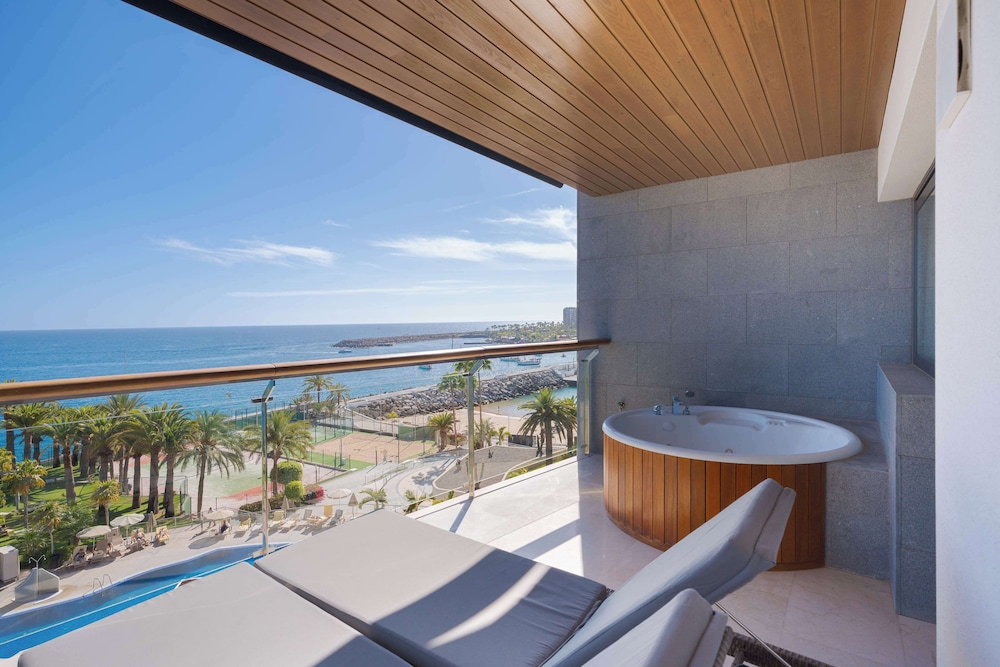 Radisson Blu Resort, Gran Canaria — Hotel rooms in Arguineguin, Canary Islands