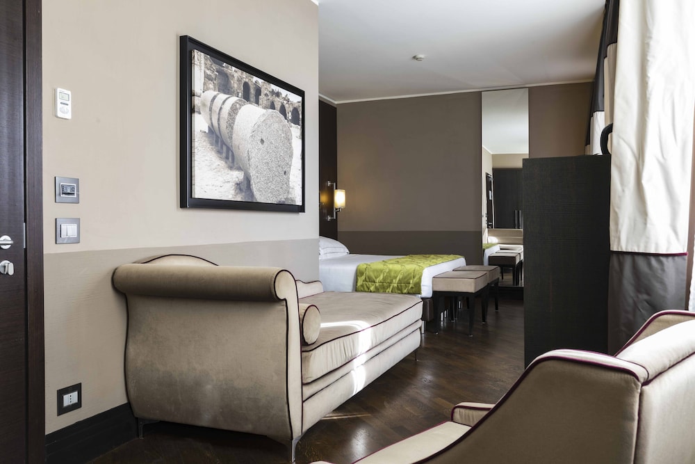 Rome Times Hotel — Hotel rooms in Rome, Lazio