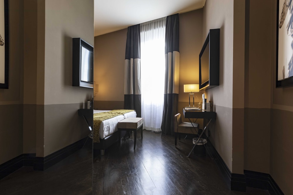 Rome Times Hotel — Hotel rooms in Rome, Lazio