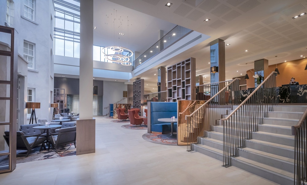 Clayton Hotel Charlemont Dublin City — Restaurant & bars in Dublin, Dublin City