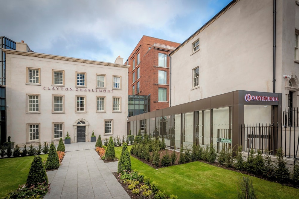 Clayton Hotel Charlemont Dublin City — Hotel building in Dublin, Dublin City