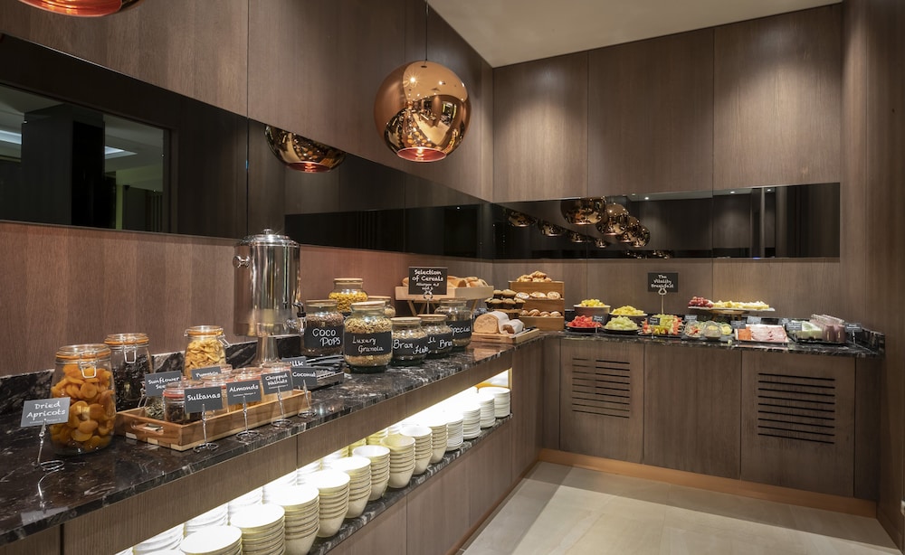 Clayton Hotel Charlemont Dublin City — Restaurant & bars in Dublin, Dublin City