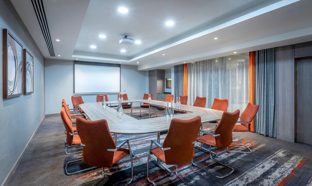 Clayton Hotel Charlemont Dublin City — Hotel building in Dublin, Dublin City