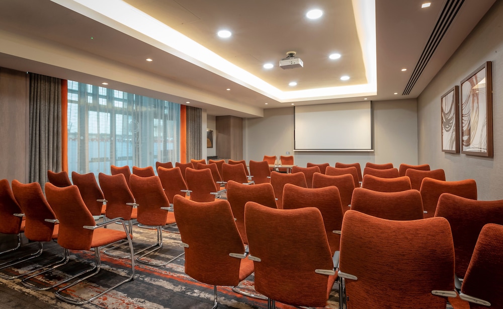 Clayton Hotel Charlemont Dublin City — Hotel building in Dublin, Dublin City