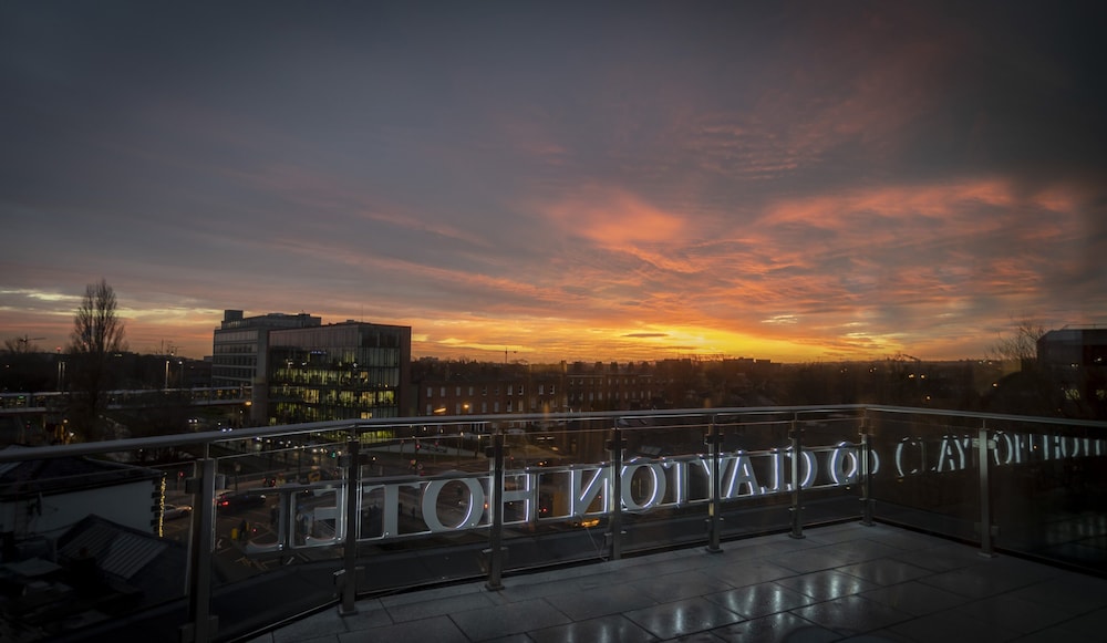 Clayton Hotel Charlemont Dublin City — Hotel building in Dublin, Dublin City