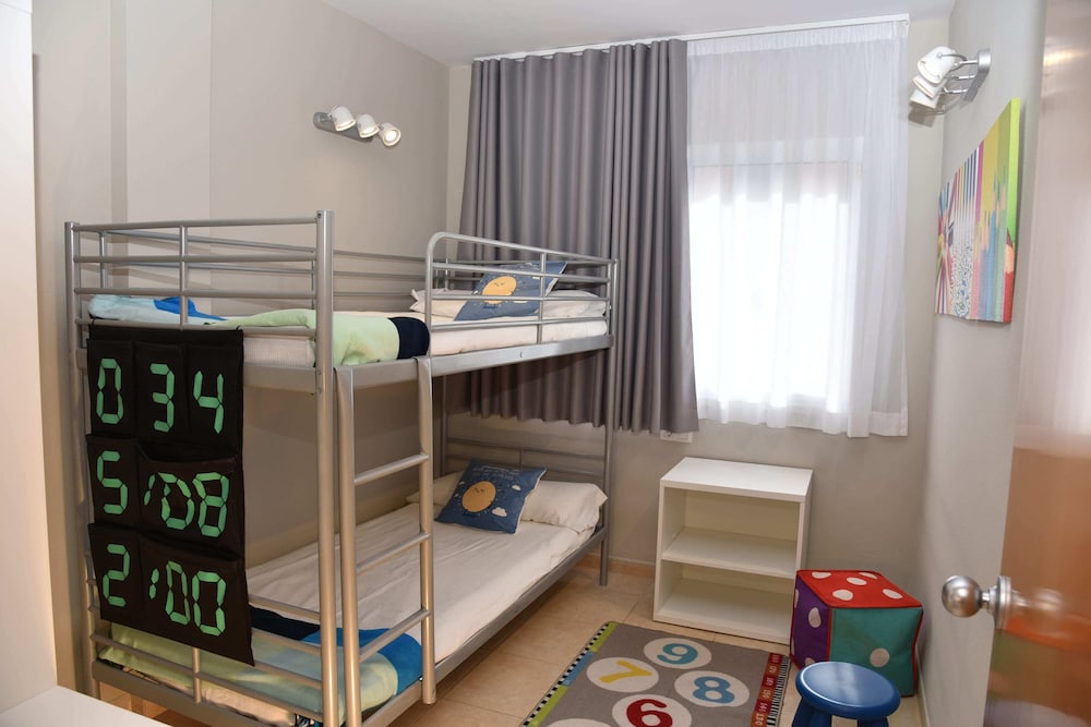 Apart-Hotel SunClub Salou — Hotel rooms in Salou, Catalonia