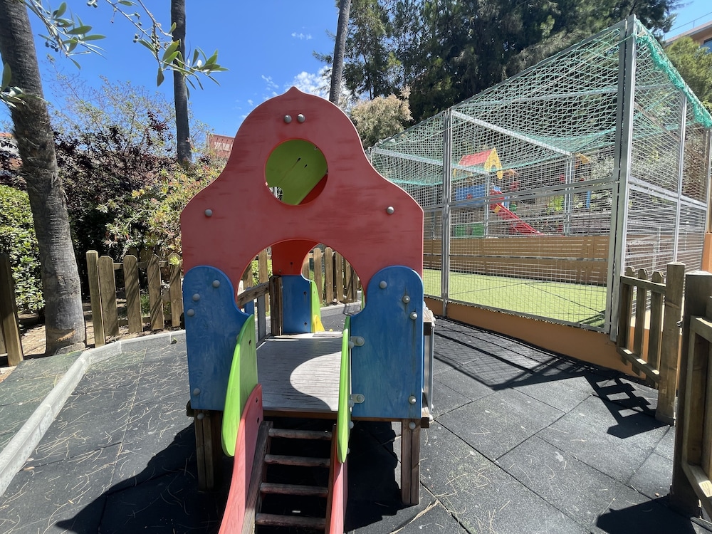 Apart-Hotel SunClub Salou — Attractions for children in Salou, Catalonia