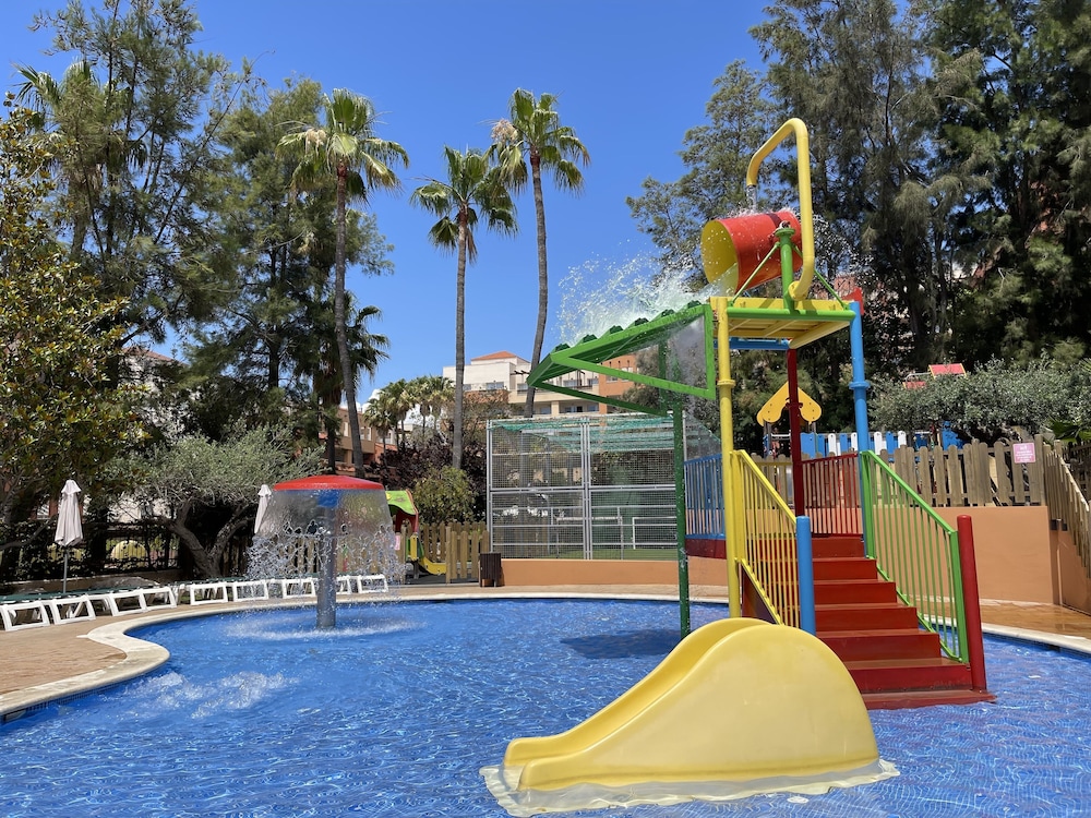 Apart-Hotel SunClub Salou — Attractions for children in Salou, Catalonia