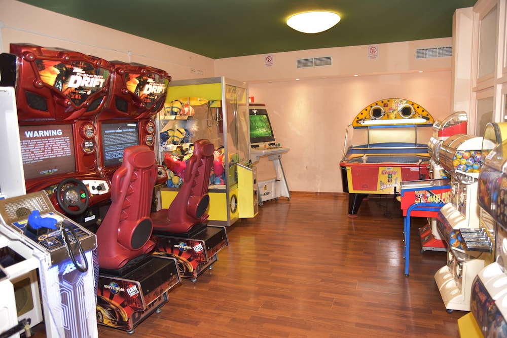 Apart-Hotel SunClub Salou — Attractions for children in Salou, Catalonia
