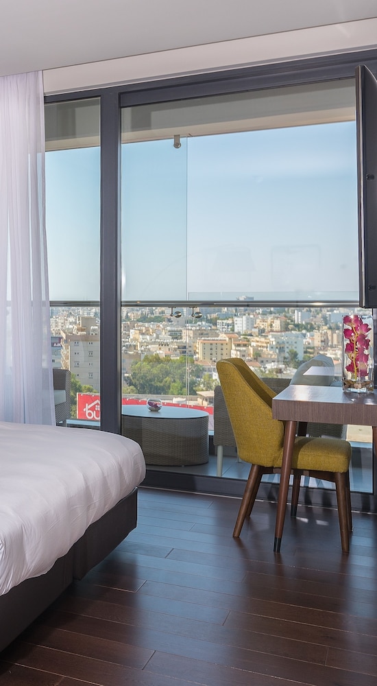 Radisson Blu Hotel, Larnaca - zdjęcie 5