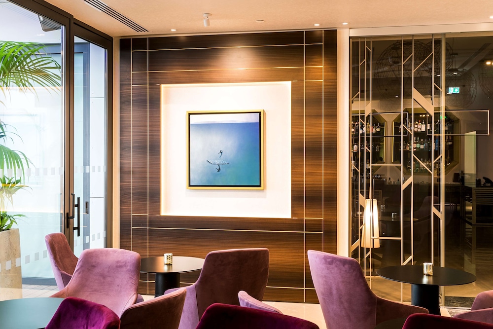 Radisson Blu Hotel, Larnaca — Restaurant & bars in Larnaca, Larnaca Region
