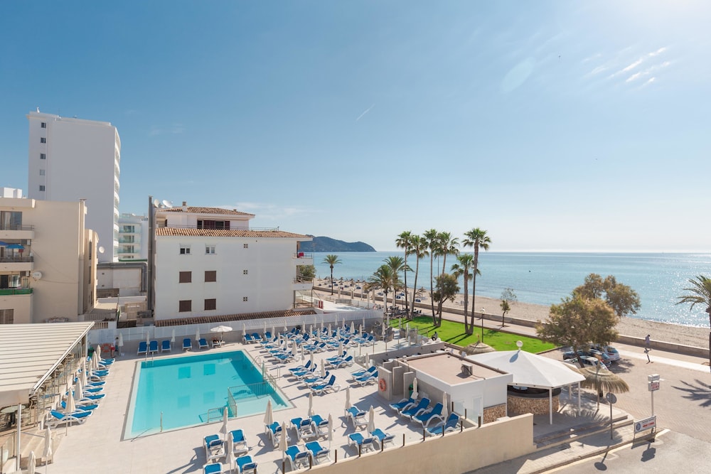 R2 Verónica — Main photo in Cala Millor, Balearic Islands