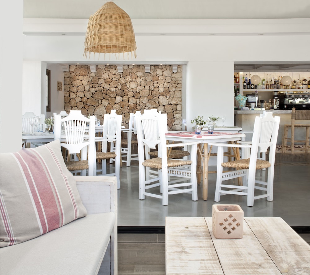 S'Argamassa Villas — Restaurant & bars in Santa Eulalia, Balearic Islands