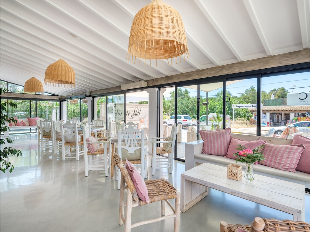 S'Argamassa Villas — Restaurant & bars in Santa Eulalia, Balearic Islands