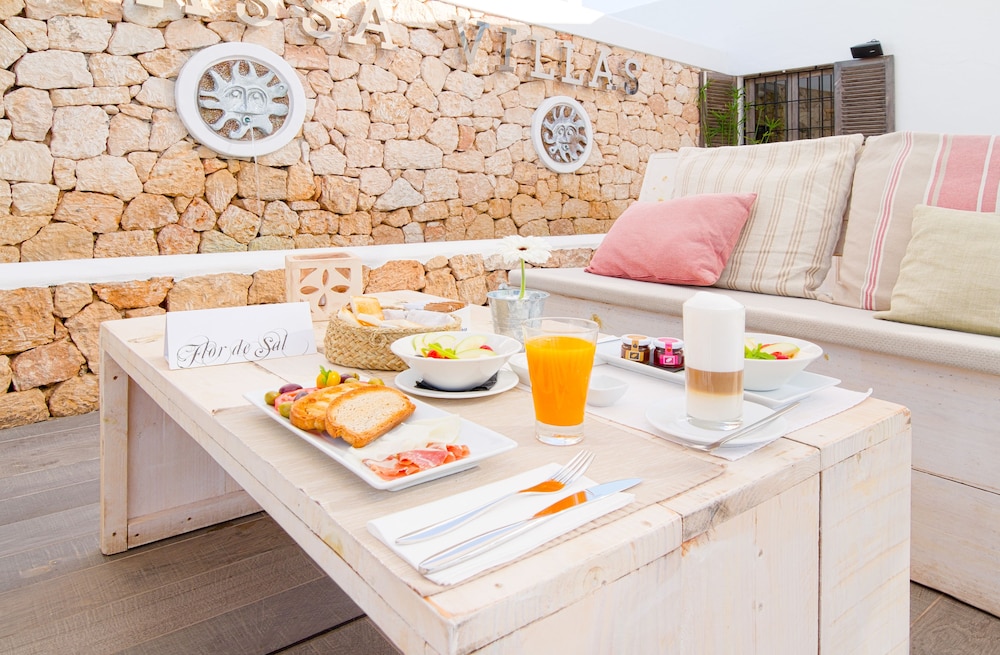 S'Argamassa Villas — Restaurant & bars in Santa Eulalia, Balearic Islands
