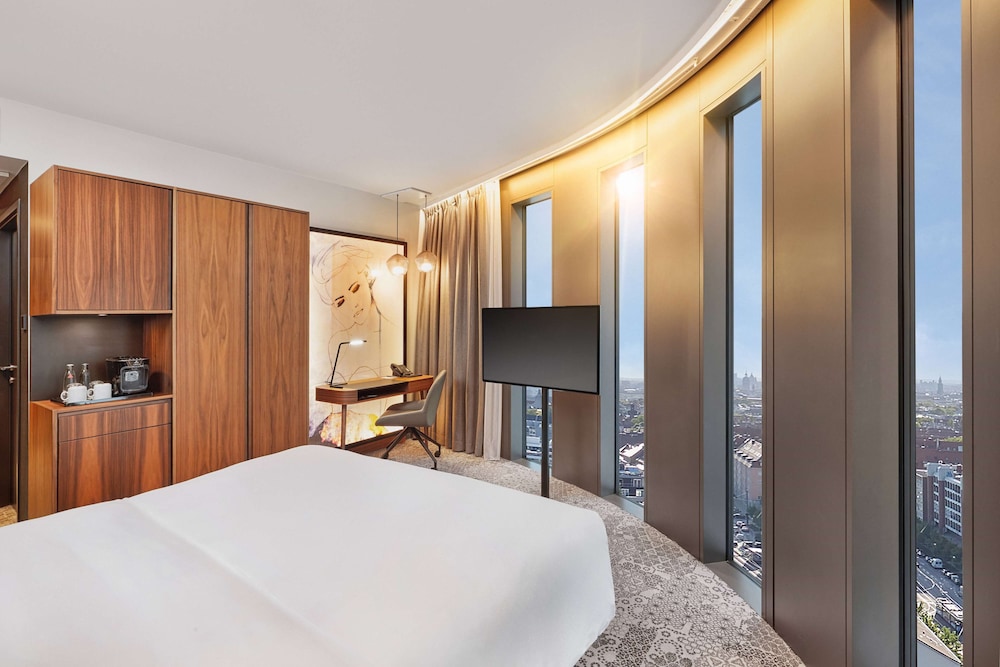 Leonardo Royal Hotel Munich Bavaria Towers — Hotel rooms in Munich, Bavaria