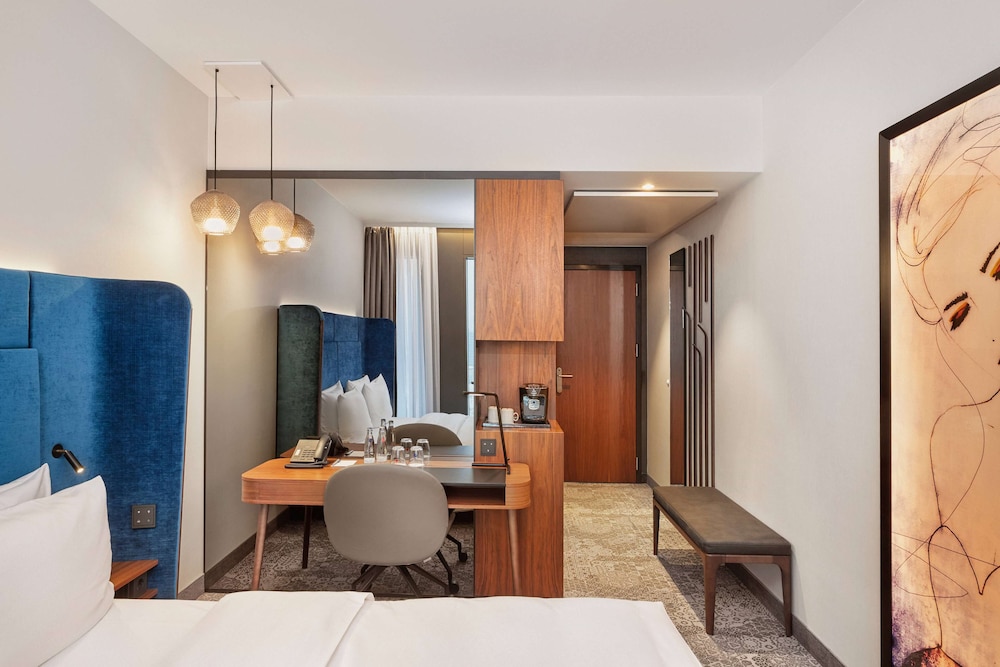 Leonardo Royal Hotel Munich Bavaria Towers — Hotel rooms in Munich, Bavaria