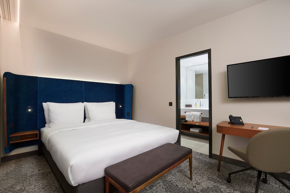 Leonardo Royal Hotel Munich Bavaria Towers — Hotel rooms in Munich, Bavaria