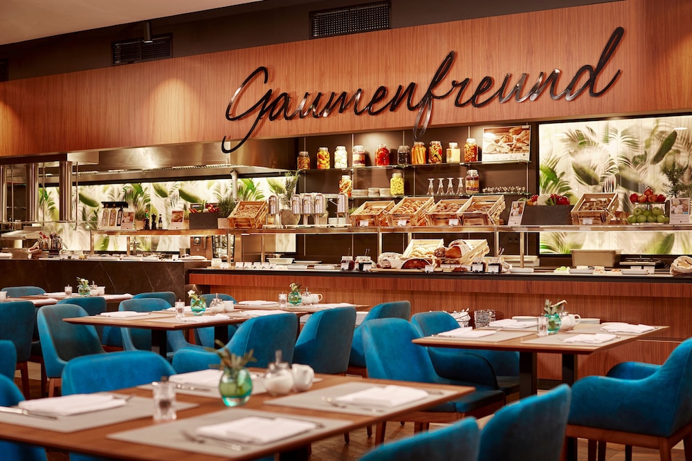 Leonardo Royal Hotel Munich Bavaria Towers — Restaurant & bars in Munich, Bavaria