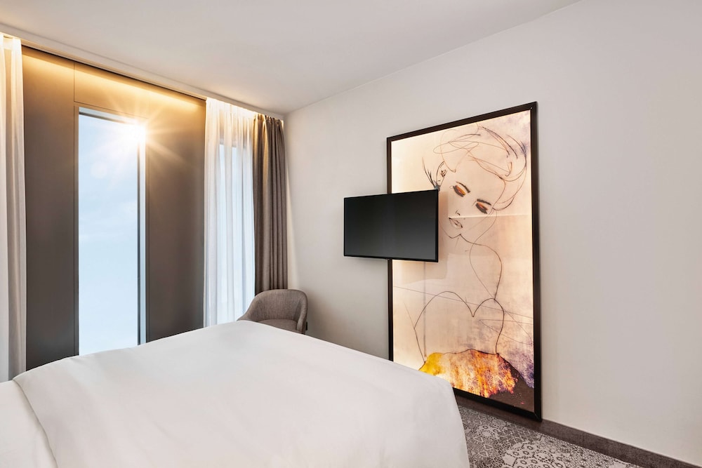 Leonardo Royal Hotel Munich Bavaria Towers — Hotel rooms in Munich, Bavaria