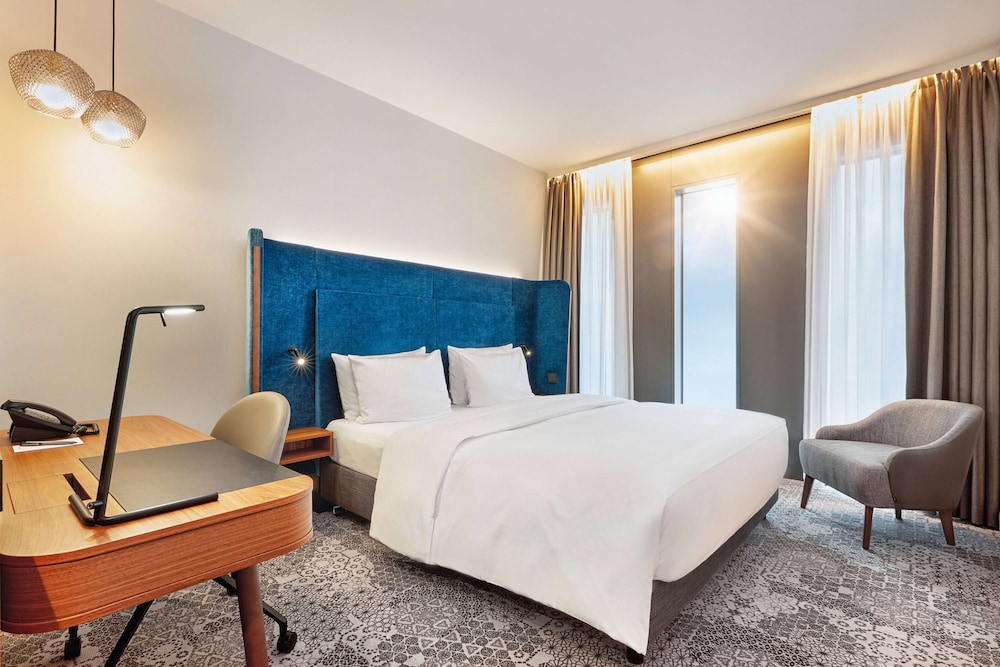 Leonardo Royal Hotel Munich Bavaria Towers — Hotel rooms in Munich, Bavaria
