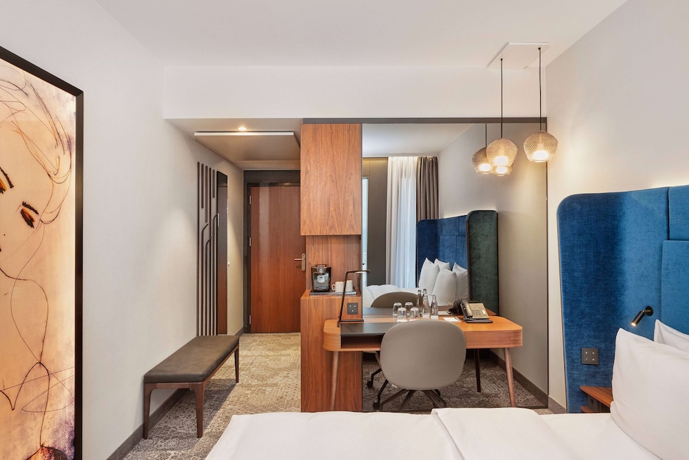 Leonardo Royal Hotel Munich Bavaria Towers — Hotel rooms in Munich, Bavaria