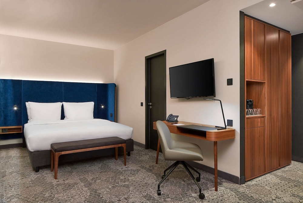 Leonardo Royal Hotel Munich Bavaria Towers — Hotel rooms in Munich, Bavaria