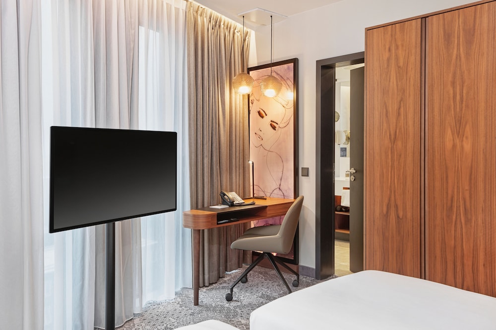 Leonardo Royal Hotel Munich Bavaria Towers — Hotel rooms in Munich, Bavaria