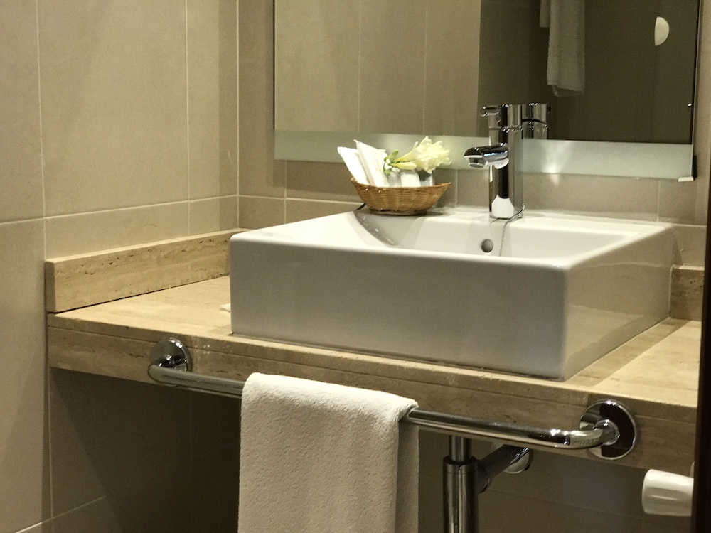 Hotel Cala Fornells — Hotel rooms in Peguera, Balearic Islands