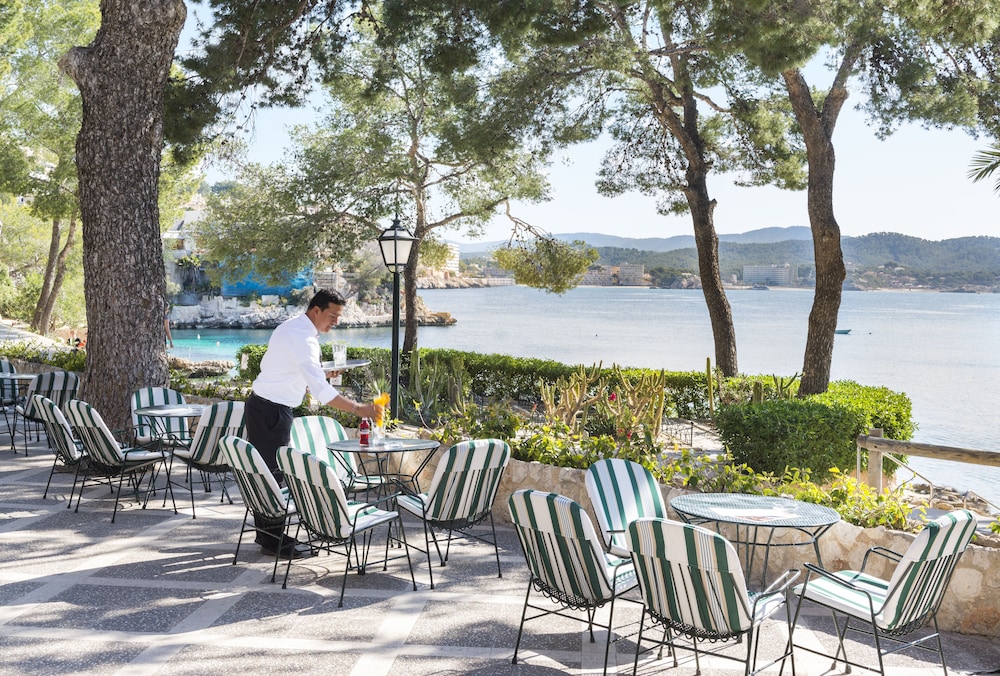 Hotel Cala Fornells — Restaurant & bars in Peguera, Balearic Islands