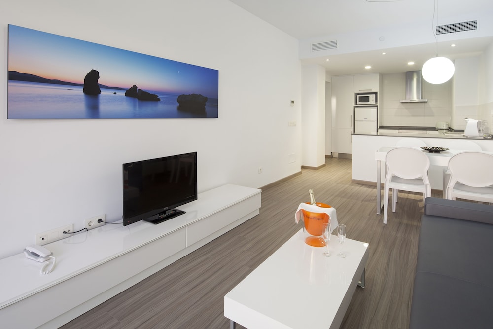 Axel Beach Ibiza - Adults Only — Hotel rooms in San Antonio, Balearic Islands
