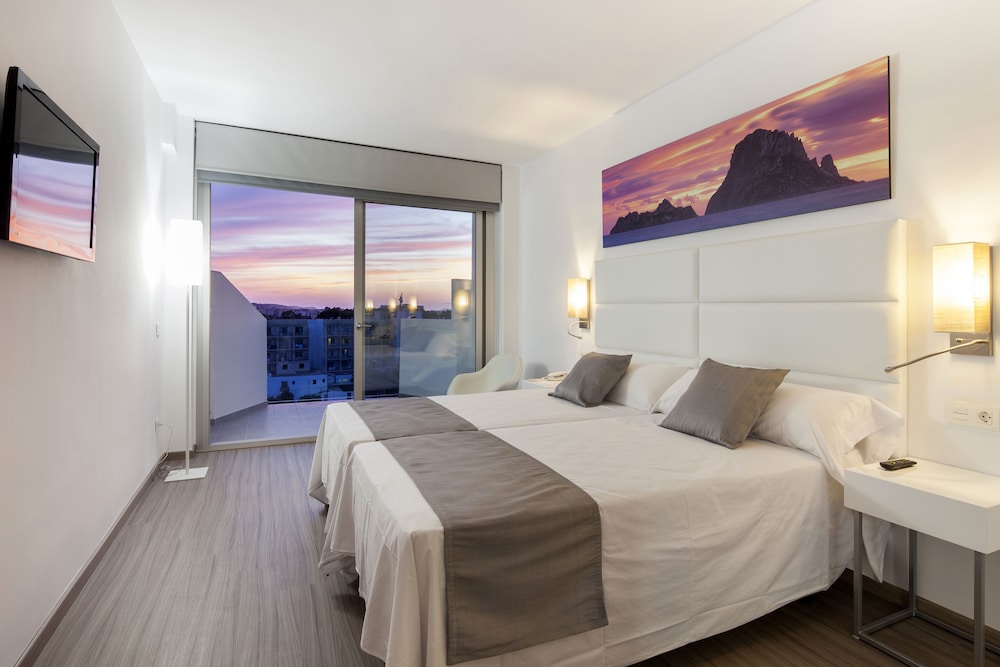Axel Beach Ibiza - Adults Only — Hotel rooms in San Antonio, Balearic Islands