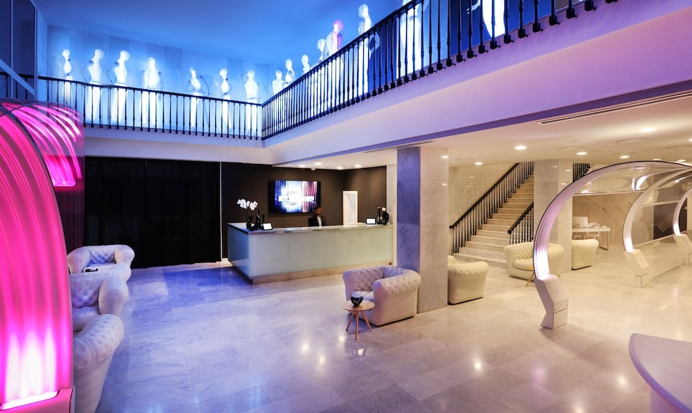 Axel Beach Ibiza - Adults Only — Hotel building in San Antonio, Balearic Islands