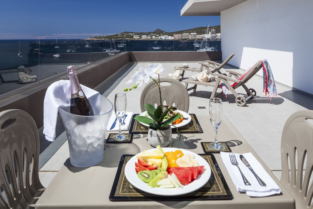 Axel Beach Ibiza - Adults Only — Restaurant & bars in San Antonio, Balearic Islands
