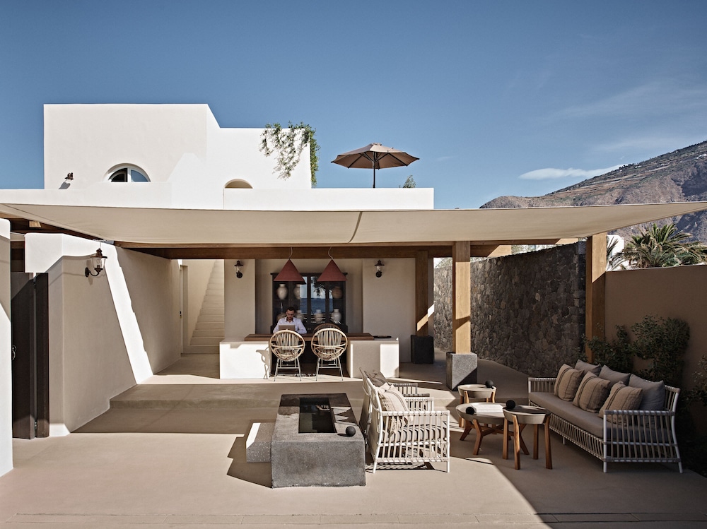 Istoria, A Member of Design Hotels — Hotel building in Perissa, South Aegean
